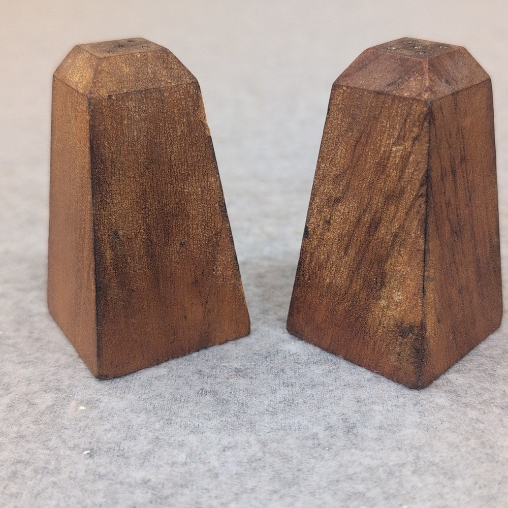 Vintage Hand Painted Wooden Cabin Salt and Pepper Shakers Rustic Folk Art Set - Picture 6 of 8